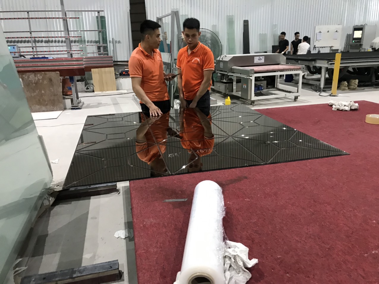Cắt kính cường lực tại TP Vinh Nghệ An